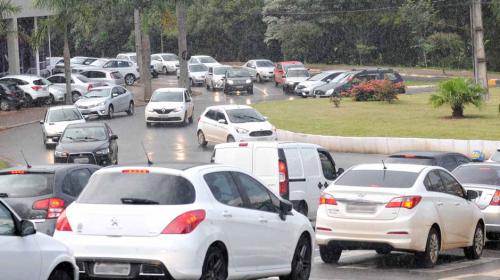 Resultado de imagem para imagens do trÃ¢nsito em Londrina na regiÃ£o sul da cidade