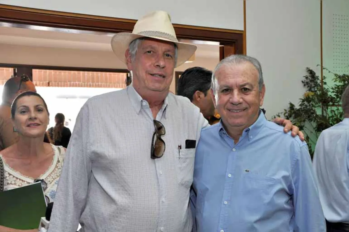 Imagem ilustrativa da imagem Senador Álvaro Dias visitou a ExpoLondrina