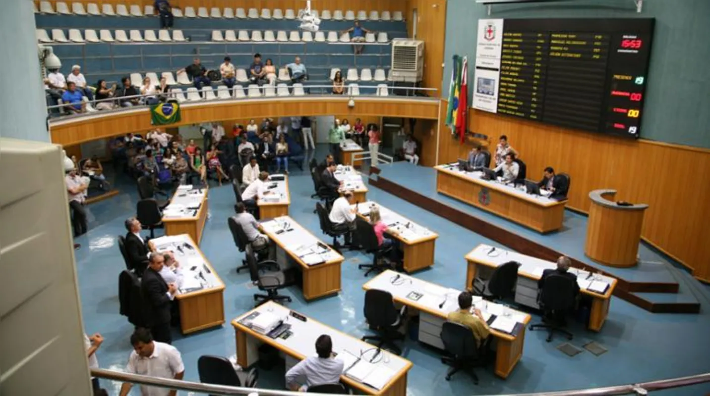 Imagem ilustrativa da imagem Ministério Público investiga troca de favores para barrar CP na Câmara