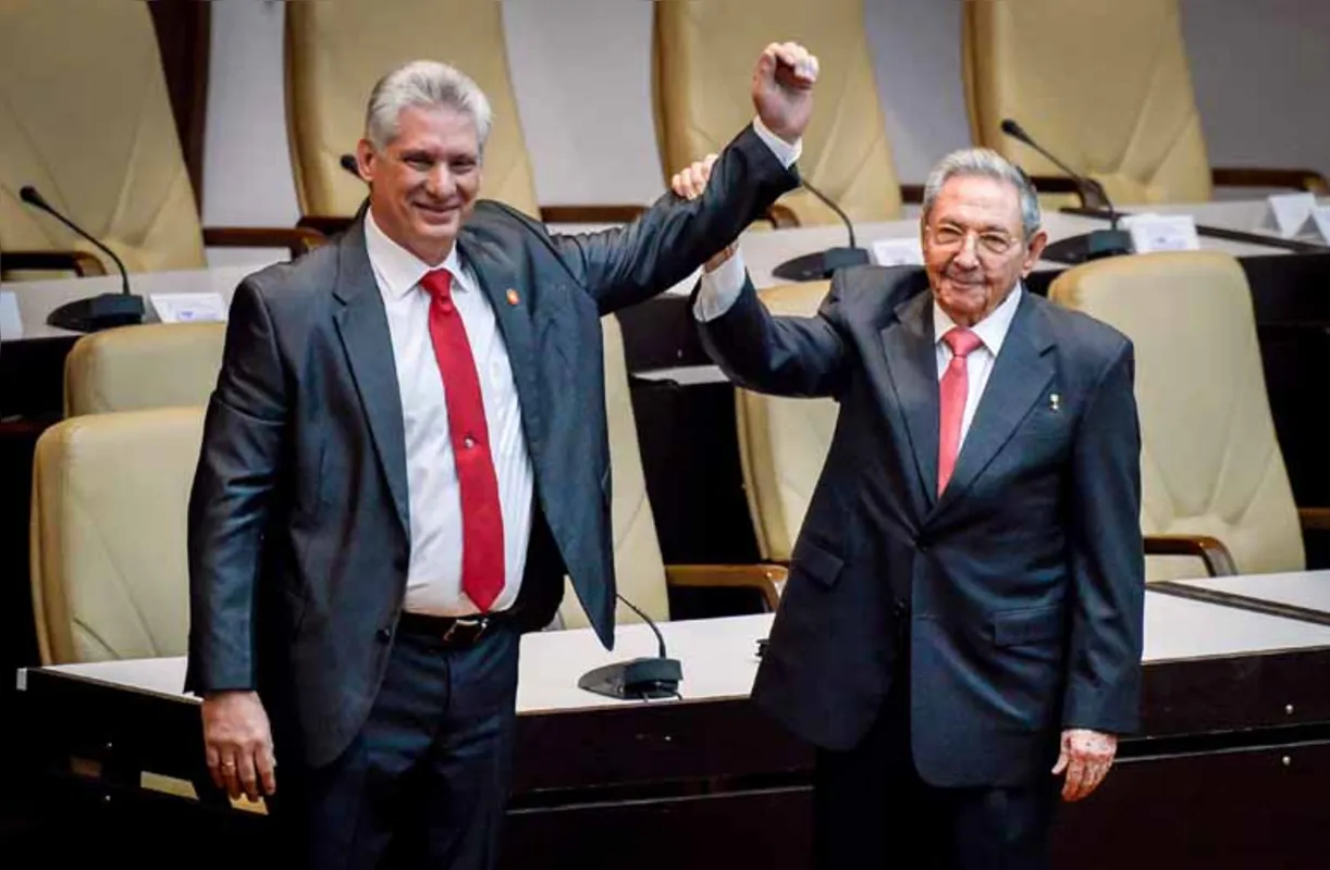 Miguel Díaz-Canel foi confirmado como sucessor de Raúl Castro no comando da ilha