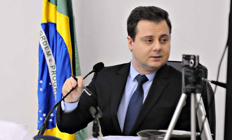 Ricardo Chicarelli/07-02-2017 - Juiz Juliano Nanuncio, da 3ª Vara Criminal: 12 das 19 testemunhas serão ouvidas em Londrina Ricardo Chicarelli/07-02-2017 - Juiz Juliano Nanuncio, da 3ª Vara Criminal: 12 das 19 testemunhas serão ouvidas em Londrina