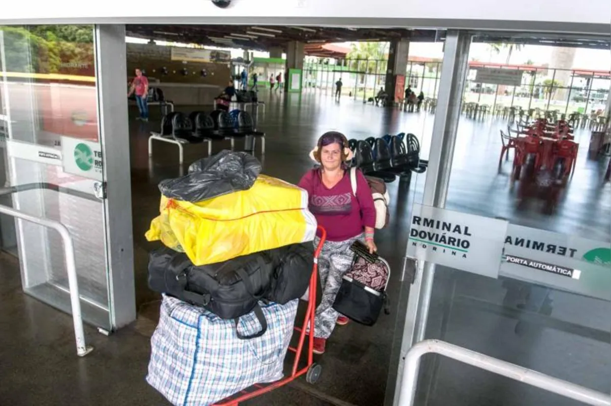 A recicladora Rosa Bernardo, de Cambé, enfrentaria quase um dia de viagem para visitar a filha em Iporã do Oeste