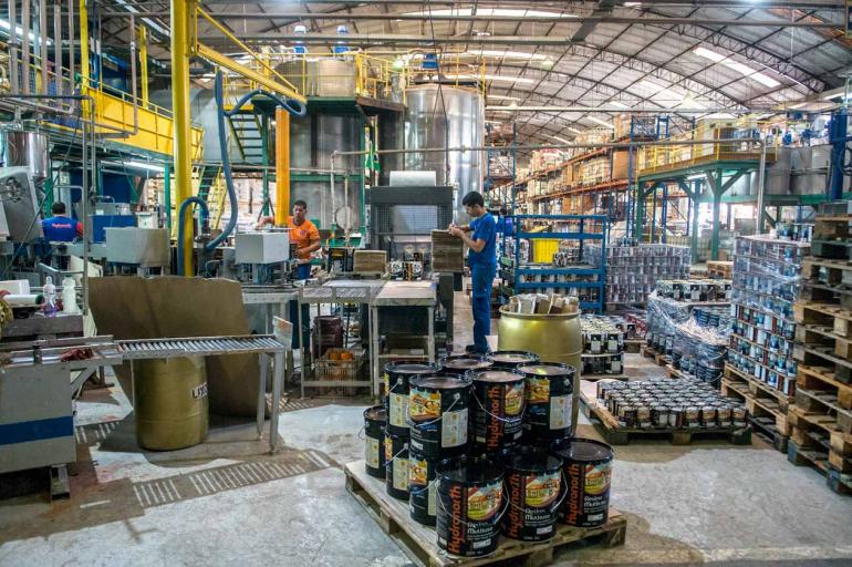 Indústria de tintas de Londrina criou dois produtos inovadores em parceria com empresas europeia e norte-americana