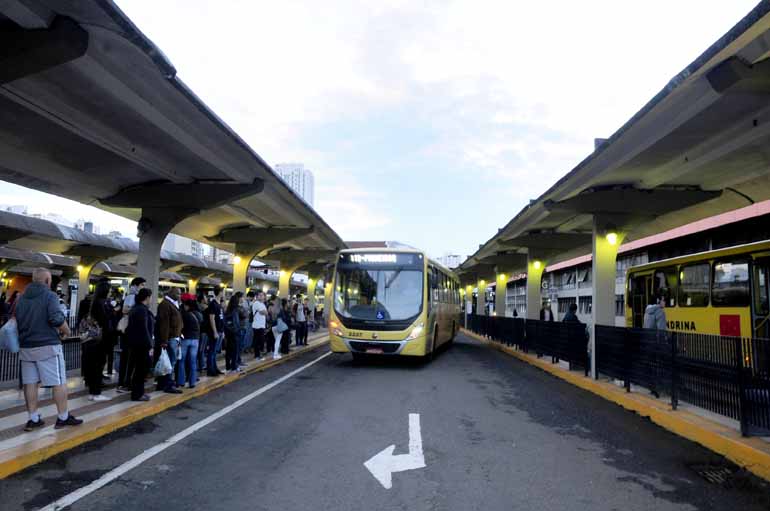 Licitação ocorre por sugestão de grupo de trabalho formado pelo prefeito; novo contrato também será de 15 anos