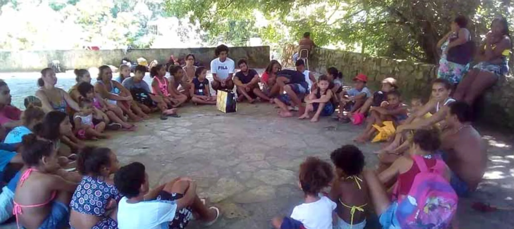 O Instituto Camará Calunga utiliza a educação e a cidadania como mediação da inclusão social de crianças e adolescentes