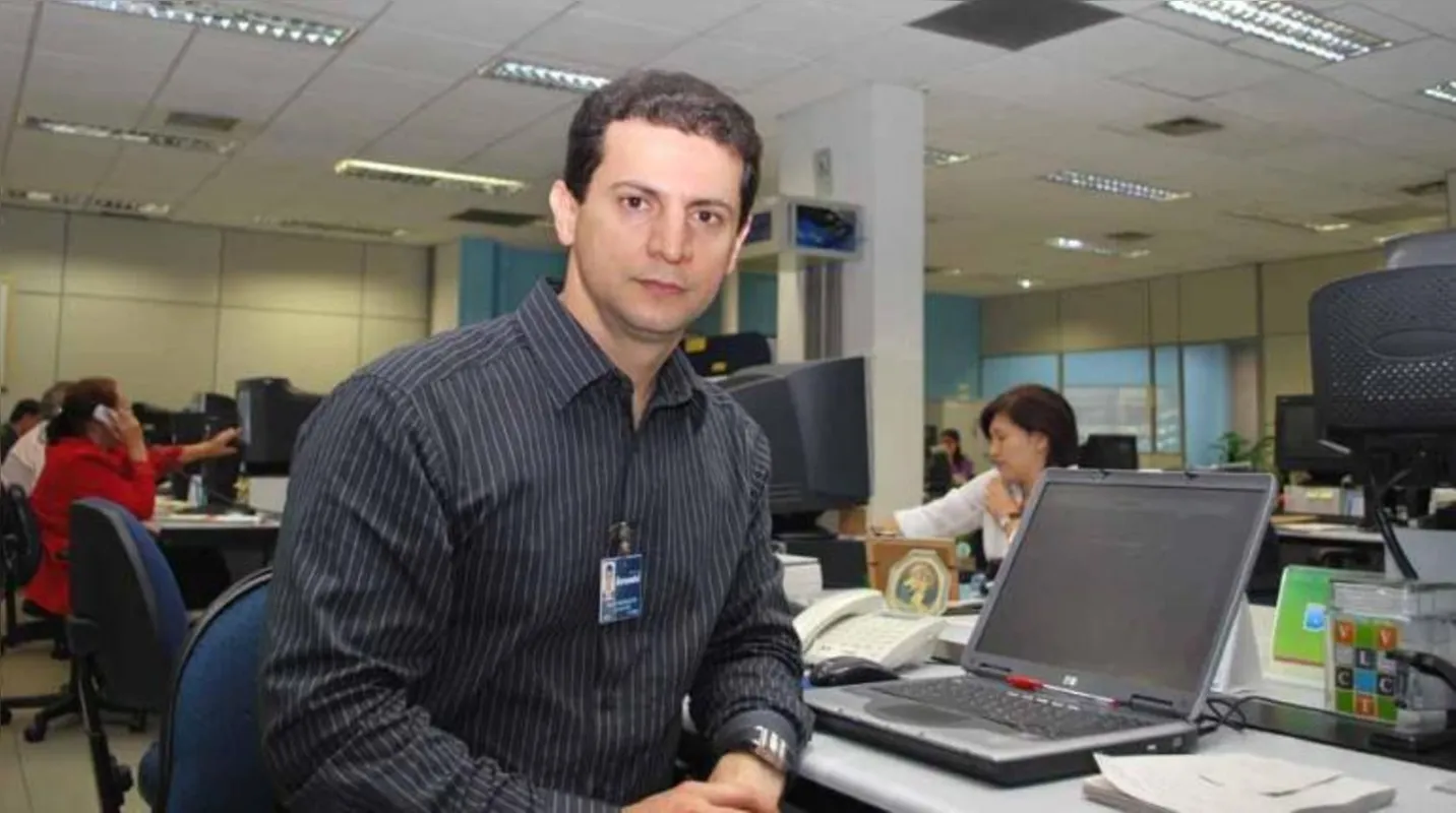 Paulo Damasceno, coordenador de call center e relacionamento com o cliente da Sercomtel