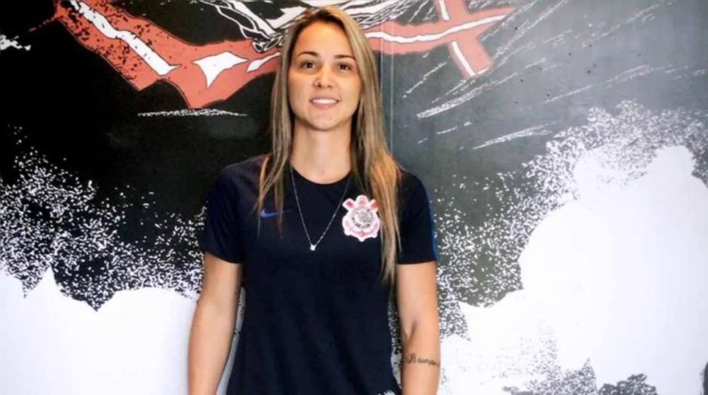 Giovanna assinou contrato de um ano com o Corinthians