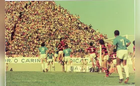 Especial Transmídia| Café 45 anos: multidão de sensações dá plenitude ao templo do futebol