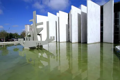 A irregularidade mais comum encontrada pelo TCE foi realizar despesas sem saldo suficiente no caixa da prefeitura 