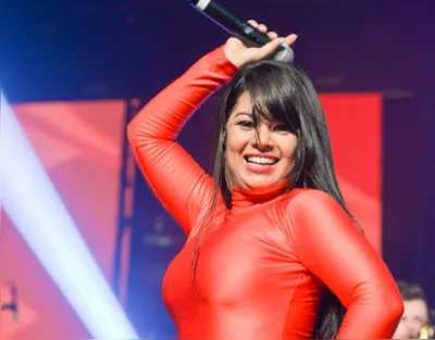Paulinha Abelha: cantora da banda Calcinha Preta morre aos 43 anos