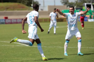 Imagem ilustrativa da imagem Londrina deixa boa impressão na estreia da Série B