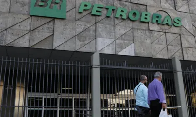 Imagem ilustrativa da imagem Governo vai ao STF para pressionar estados a baixar preço do diesel