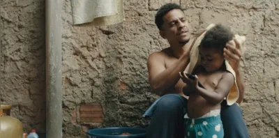 A produção, que foi rodada em Curitiba, gira em torno de Maycon, interpretado por Edilson Silva (“Bacurau”), um boxeador que treina para retornar aos ringues enquanto divide seu tempo com dois subempregos