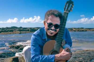 Naldinho Freire: cantor e compositor traz influências da música africana, da MPB e dialoga com a música eletrônica