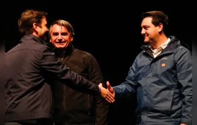 Imagem ilustrativa da imagem Em clima de pré-campanha, Ratinho Jr. afina discurso com Bolsonaro