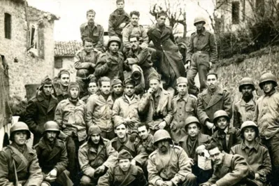 Do arquivo do Exército: soldados brasileiros após a tomada de Monte Castelo