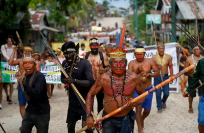 Em Atalaia do Norte, indígenas protestam em defesa de suas etnias e em homenagem a Bruno Pereira e Dom Phillips