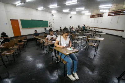 Imagem ilustrativa da imagem Vestibular 2023 da UEL: pedidos de isenção pelo NIS vão até quinta