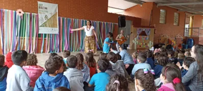 O CEI Santo Antônio, na região sul de Londrina, recebeu no dia 9   "O Fio da Meada", unidade atende 276 alunos da rede municipal