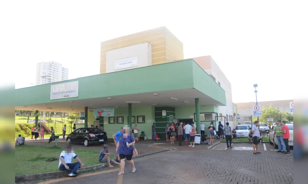 A UPA do Jardim do Sol teve mais uma segunda-feira lotada com pacientes e acompanhantes que aguardavam horas por atendimento médico