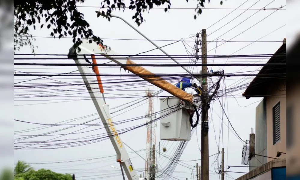 Imagem ilustrativa da imagem Prefeitura de Cambé projeta retirada de todos os fios inativos em um ano