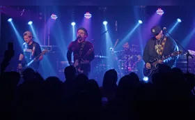 Primos da Cida: 25 anos de música e de estrada
