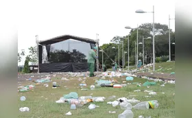Rastro de lixo do Carnaval no Jardim Botânico revolta moradores