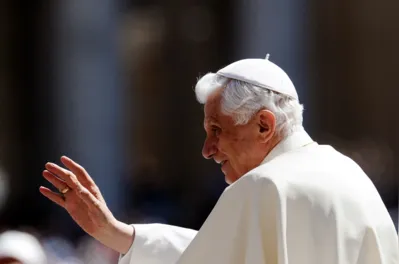 O papa Bento XVI morreu nesta sábado (31)
