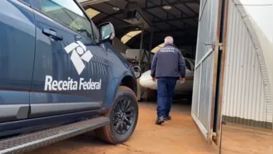 Imagem ilustrativa da imagem Aviões e peças irregulares são apreendidos em Londrina