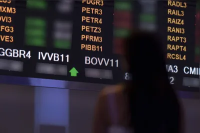 Imagem ilustrativa da imagem Bolsa salta 3% e dólar tomba 4,7% na semana após eleição de Lula
