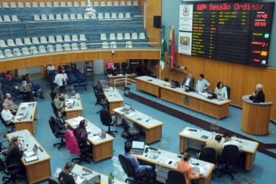 Os vereadores da Câmara de Londrina se reuniram na tarde desta quinta-feira (13) para a 68ª sessão ordinária de 2022.