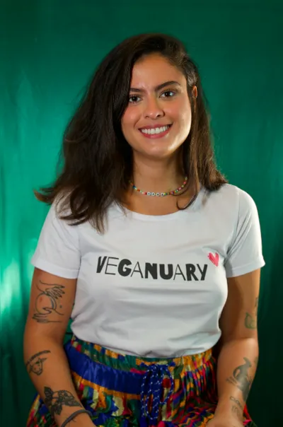 A atriz Hana Khalil é a embaixadora da edição de 2023 do Veganuary Brasil: dieta melhora o sono, o humor e a disposição física em geral
