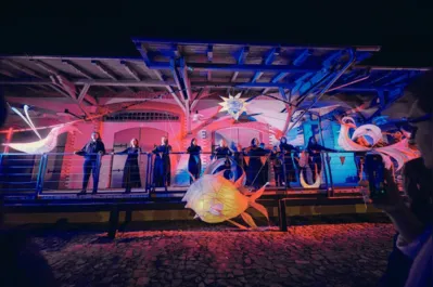 O Teatro Potlach (Itália) dirigido por Pino Di Buduo, em colaboração com o Teatr Brama (Polônia) dirigido por Daniel Jacewicz participam desta edição do Ciclo  e se juntam com artistas locais para realizar o espetáculo "Espírito do Tempo" a ser apresentado uma única vez em 11 de novembro
