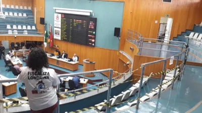 Imagem ilustrativa da imagem Com galerias vazias, vereadores de Londrina aprovam aumento de salário