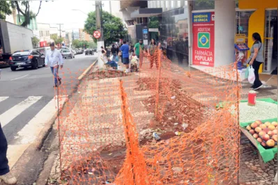 Imagem ilustrativa da imagem Comissão pede agilidade em obras e promete fiscalizar contrato da Sanepar