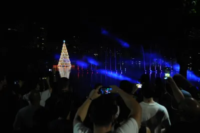 Imagem ilustrativa da imagem Decoração de Natal em Londrina terá passarela sobre o lago Igapó