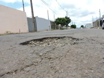 Imagem ilustrativa da imagem Doze bairros de Londrina receberão recape asfáltico