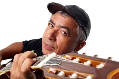 Imagem ilustrativa da imagem Edvaldo Santana mistura vida e amor em novo single bilíngue