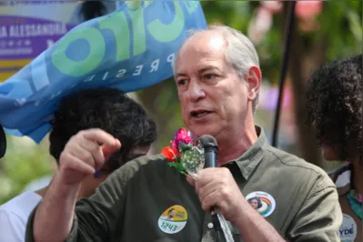 Imagem ilustrativa da imagem Em Londrina, Ciro Gomes fala em "restaurar autoridade da presidência"