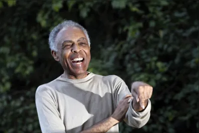 Gilberto Gil: “O público jovem me observa como um personagem, como se eu tivesse me tornado um fetiche”