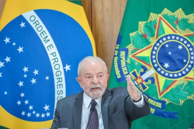 Imagem ilustrativa da imagem Em primeiro mês atípico, Lula segue estratégia para marcar posição