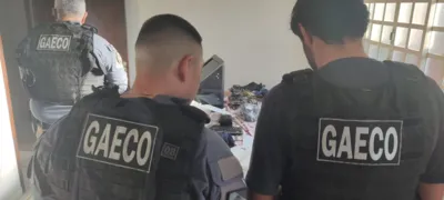 A operação Guanabara investiga a criação de uma associação criminosa para prática de contravenção penal de jogo de azar e corrupção ativa de agentes policiais
