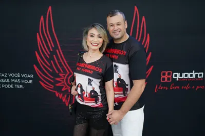 Flávia e Emerson Silva