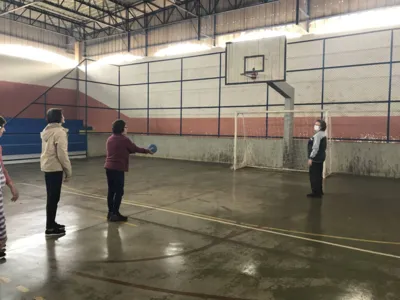 Imagem ilustrativa da imagem Idosos têm oficinas de esportes adaptados em Cambé
