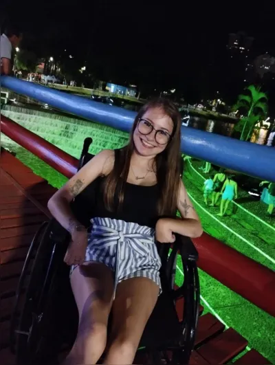 Gabriela Thomé precisa realizar o procedimento antes de completar 19 anos, daí a urgência com que amigos e familiares têm em arrecador restante do valor da cirurgia