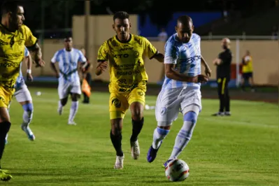 Mesmo dominando o adversário em todo o jogo, o Londrina saiu derrotado do Café