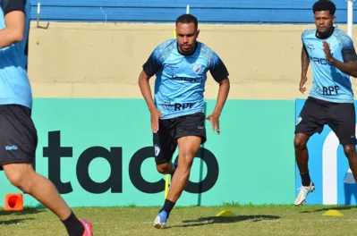 Após dois jogos, Leandrinho volta ao LEC em Maceió e ainda busca o seu primeiro gol com a camisa alviceleste