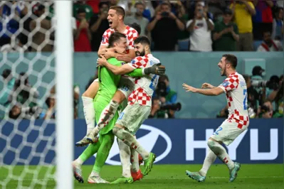 Imagem ilustrativa da imagem Livakovic brilha nos pênaltis, Croácia vence o Japão e avança às quartas