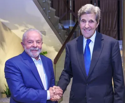 Lula conversou com John Kerry, dos EUA, nesta segunda; agenda oficial do presidente eleito começa hoje