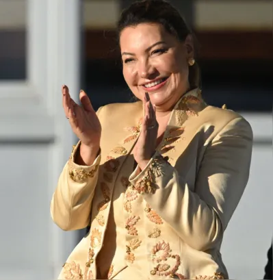 Imagem ilustrativa da imagem Mais que roupas, Janja veste símbolos da cultura brasileira